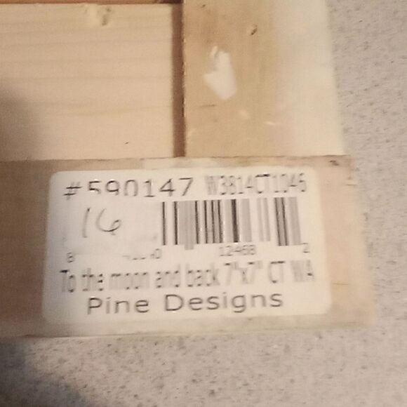 ⭐️5/$25 To The Moon & Back wall hanging sign - Picture 3 of 7